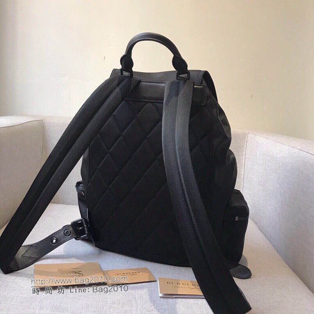 Burberry專櫃新款雙肩包 巴寶莉The Rucksack軍旅男女通用背包  db1020